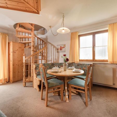Gaestehaus Gratz - Inklusive Eintritt In Die Alpentherme Dorfgastein Szoba fotó