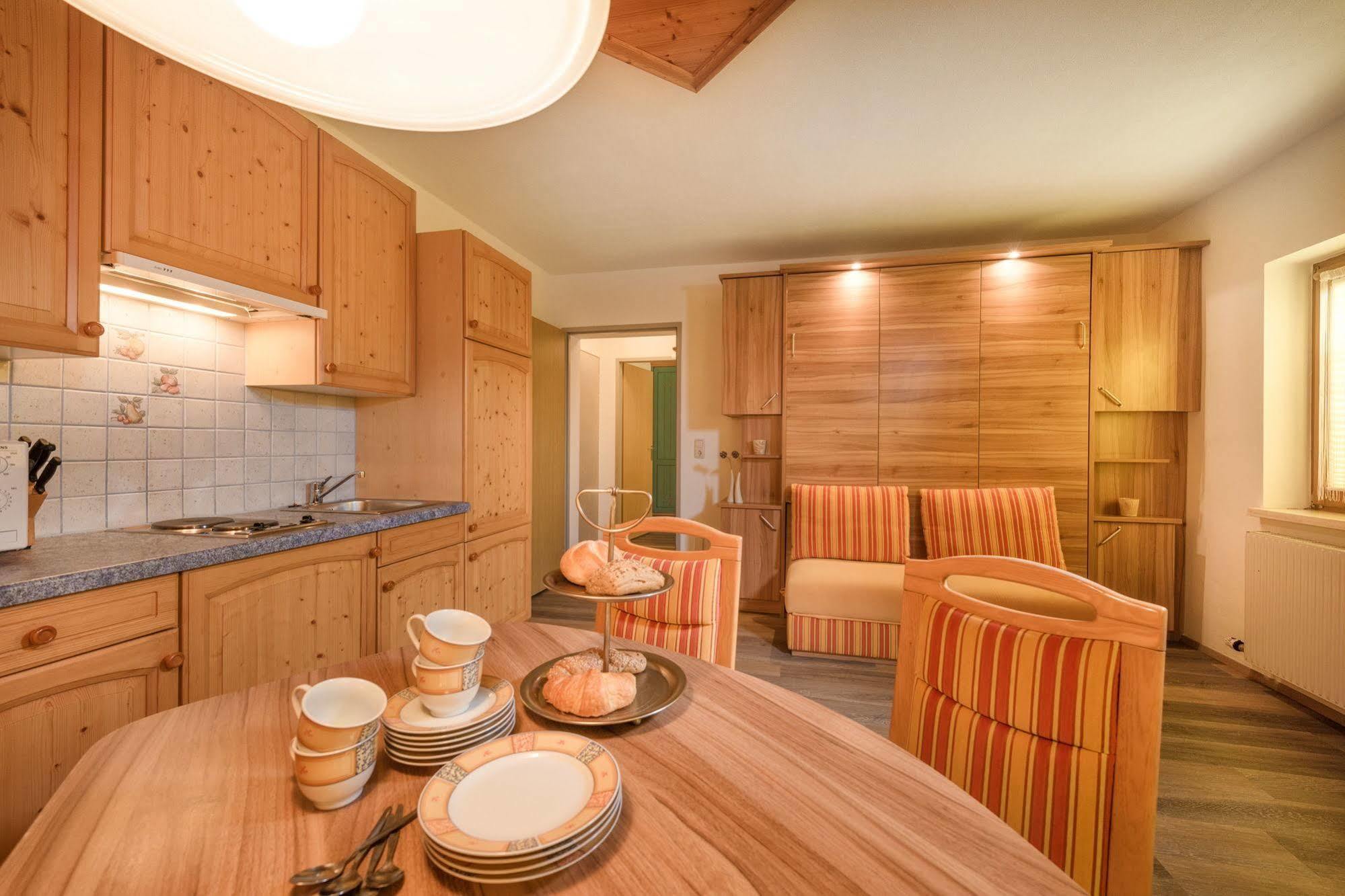 Gaestehaus Gratz - Inklusive Eintritt In Die Alpentherme Dorfgastein Kültér fotó